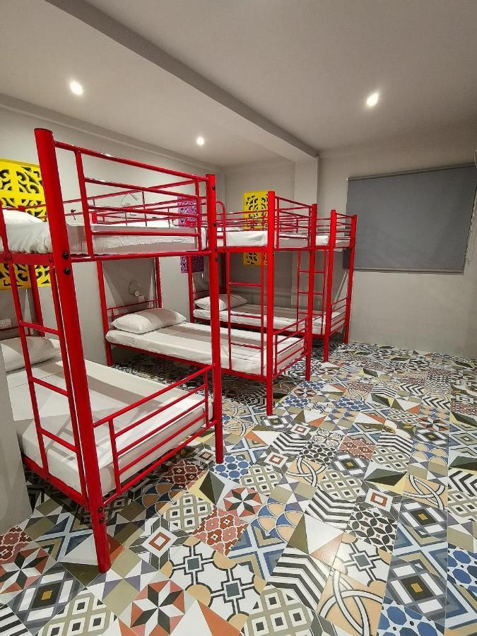 Way Shack Hostel Oslob Eksteriør bilde